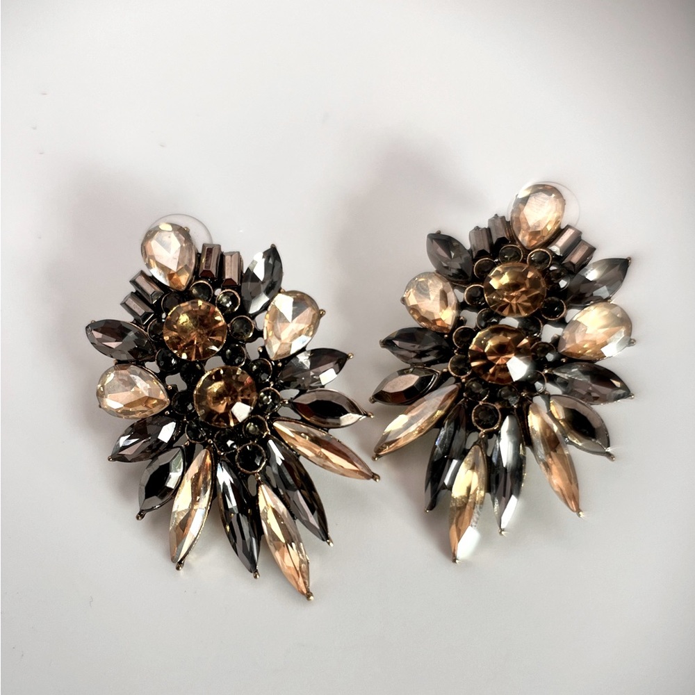 Zara Rhinestone Earrings in Grey